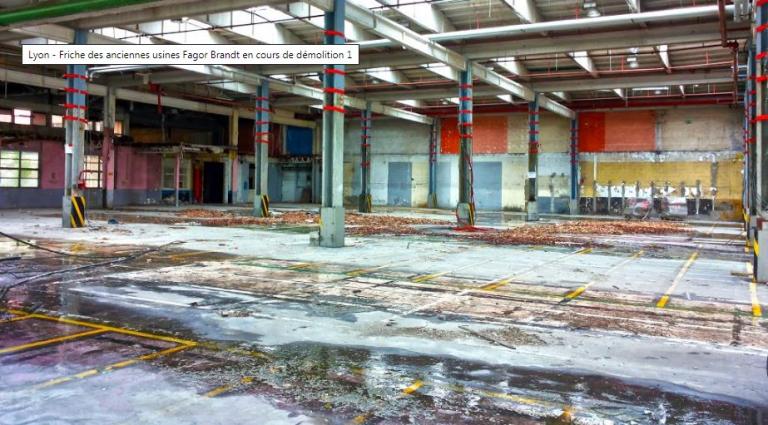 Usine en friche